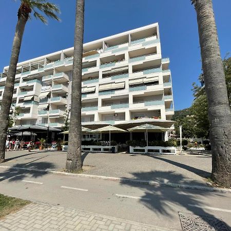 SEABREEZE Lungomare Vlorë Exterior foto