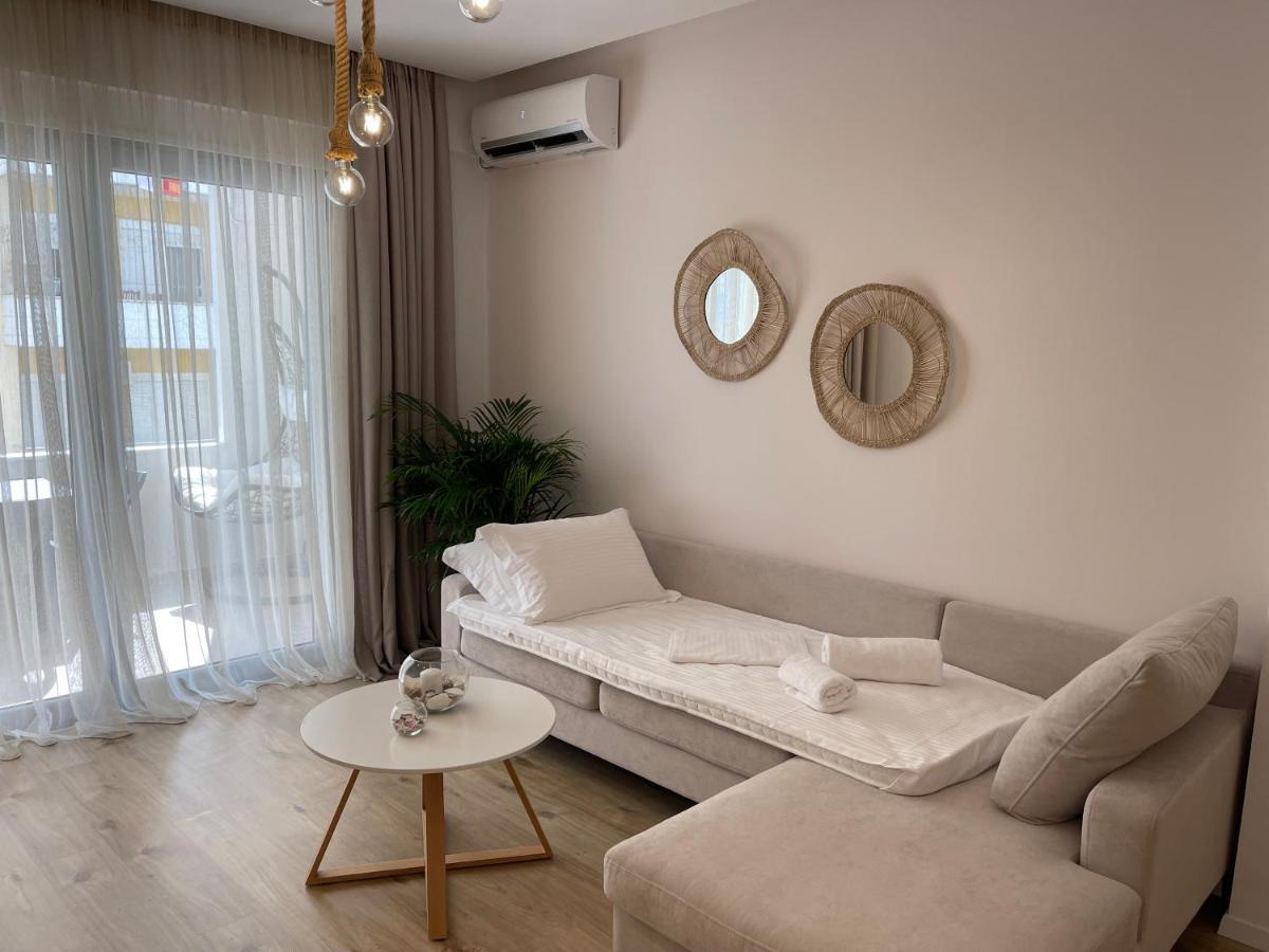 SEABREEZE Lungomare Vlorë Exterior foto