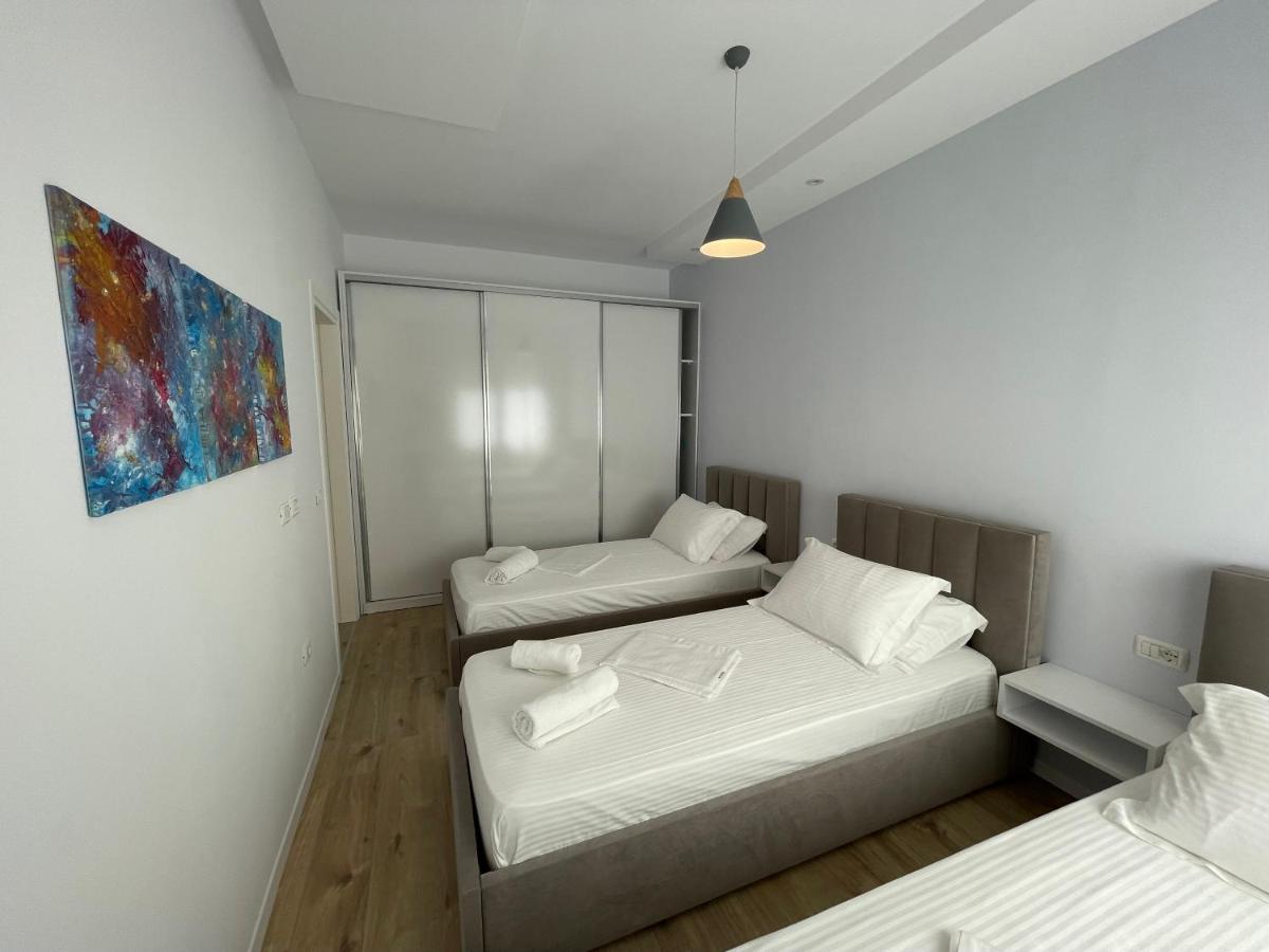 SEABREEZE Lungomare Vlorë Exterior foto